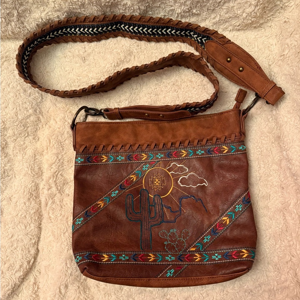 Catchfly western embroidered crossbody bag with clip on guitar like strap